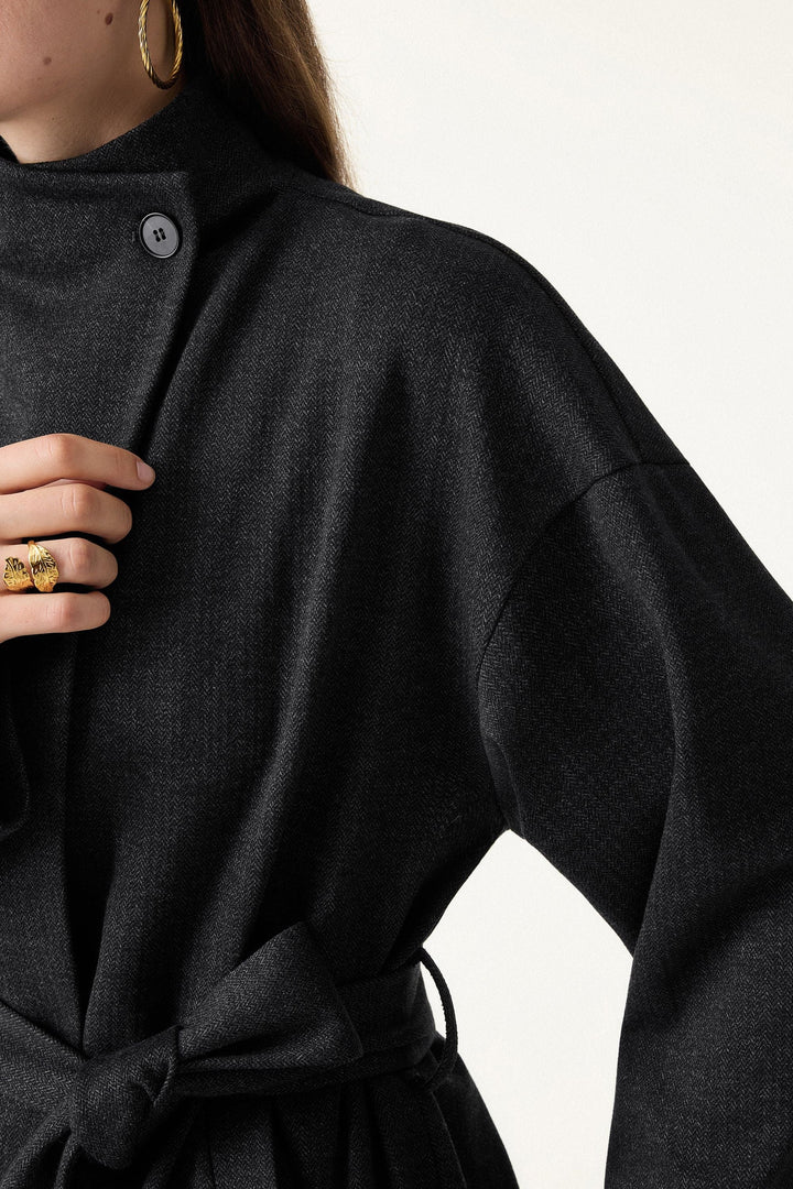 Retro jacket with belt