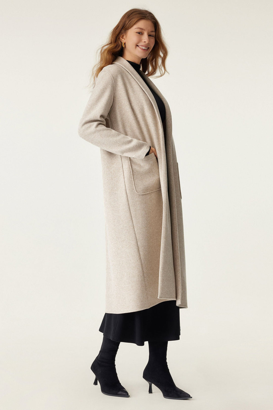 Long coat with applied pockets