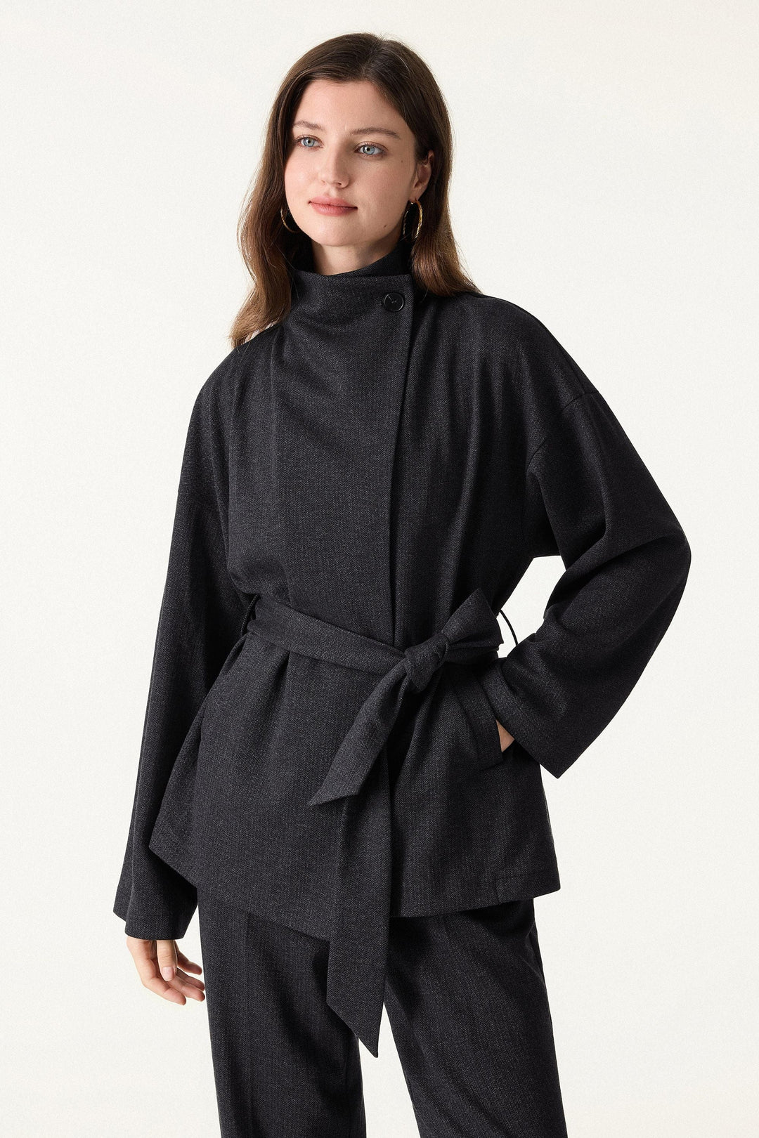 Retro jacket with belt
