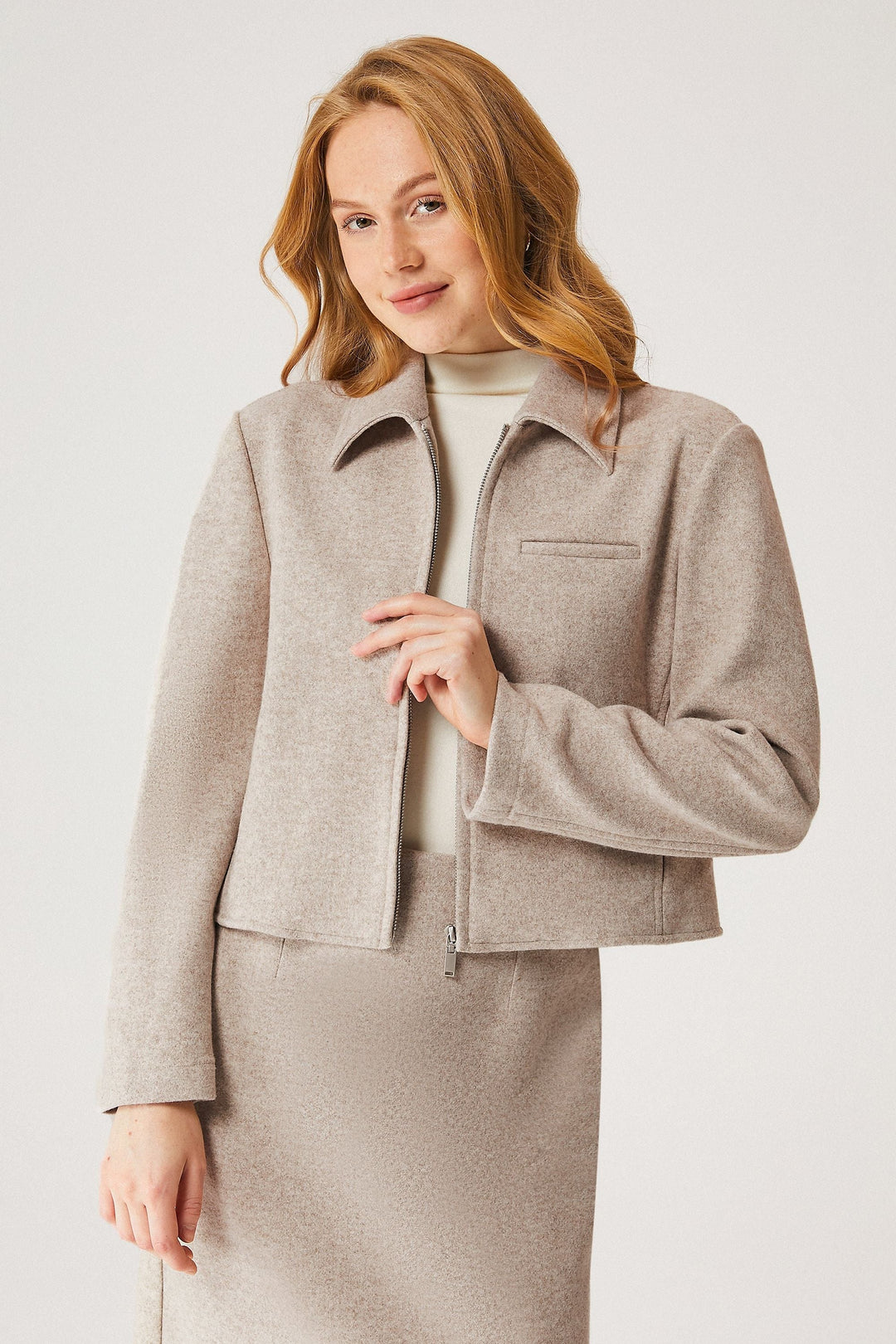 Cropped jacket with full zip