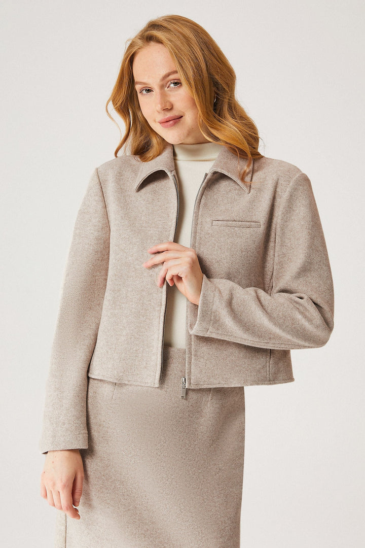 Cropped jacket with full zip