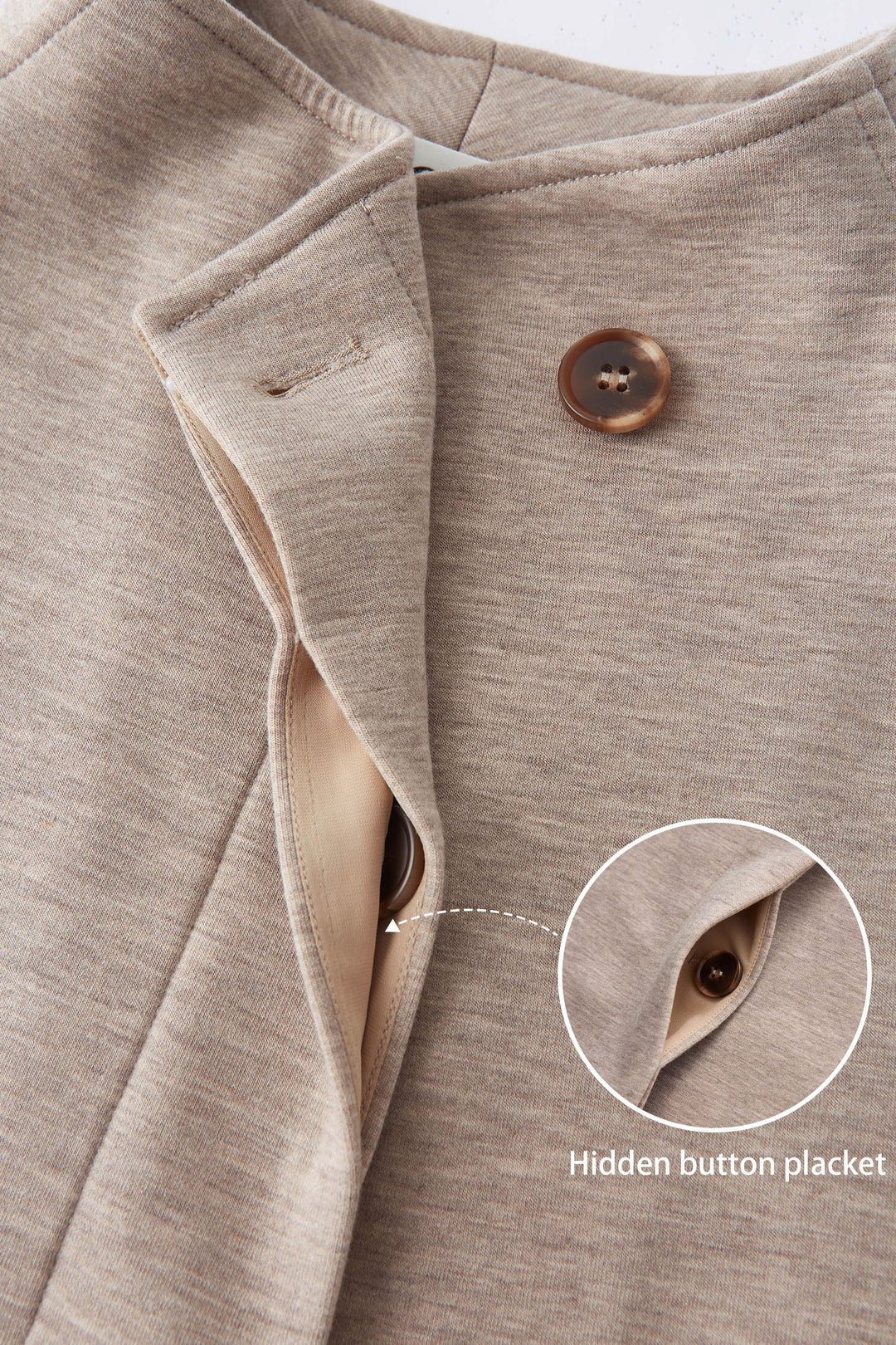 Cropped jacket with collar