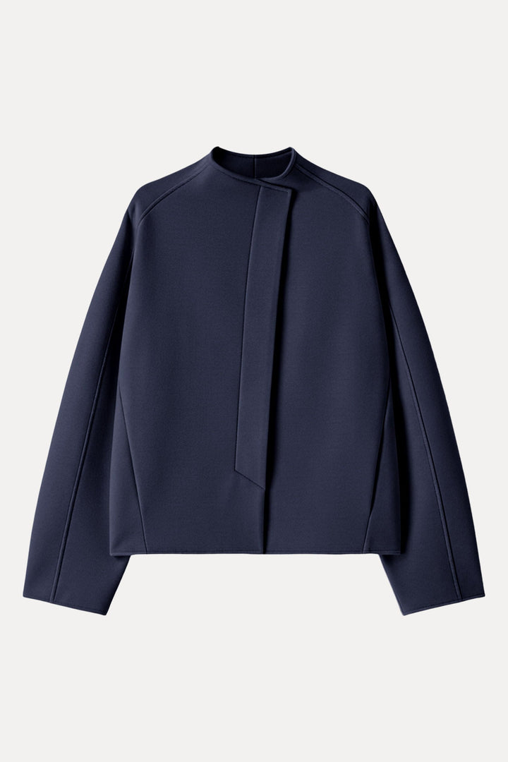 Cropped jacket with collar