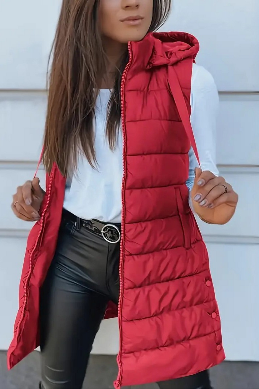 Casual sleeveless gilet with long hood