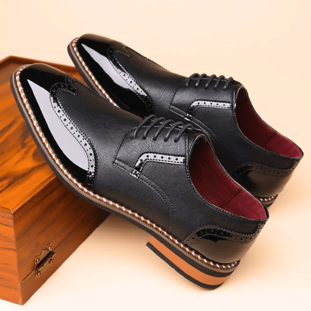 Cartelo Classic Brogue Footwear