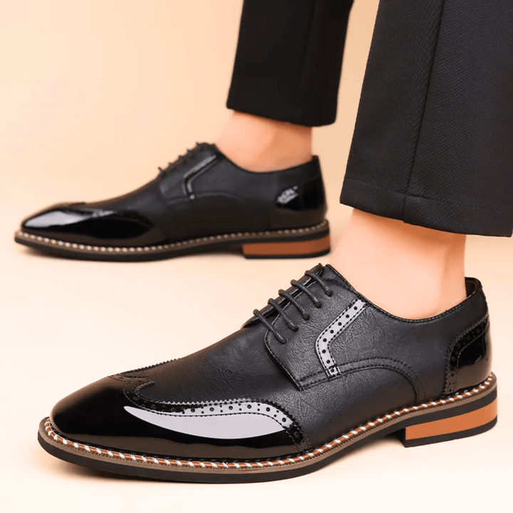 Cartelo Classic Brogue Footwear