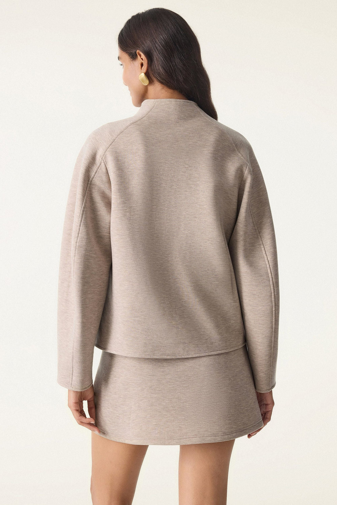 Cropped jacket with collar